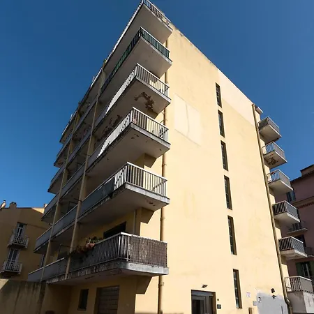 Azur Ajaccien - Proche Du Port Avec Parking Appartement *