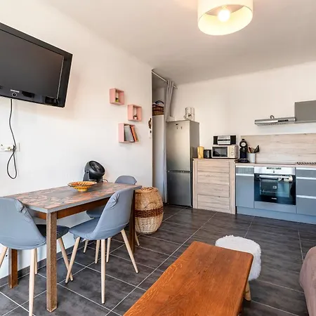 Azur Ajaccien - Proche Du Port Avec Parking *