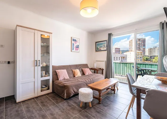 Azur Ajaccien - Proche Du Port Avec Parking Appartement Ajaccio (Corsica)