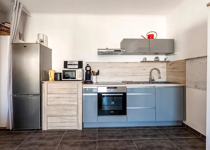 Azur Ajaccien - Proche Du Port Avec Parking Apartment